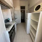 Bright And Comfortable Apartment Lisbon