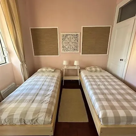 Bright And Comfortable Lisbon