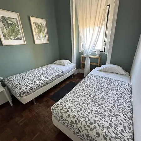 Bright And Comfortable Lisbon