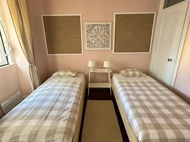 Bright And Comfortable Lizbona