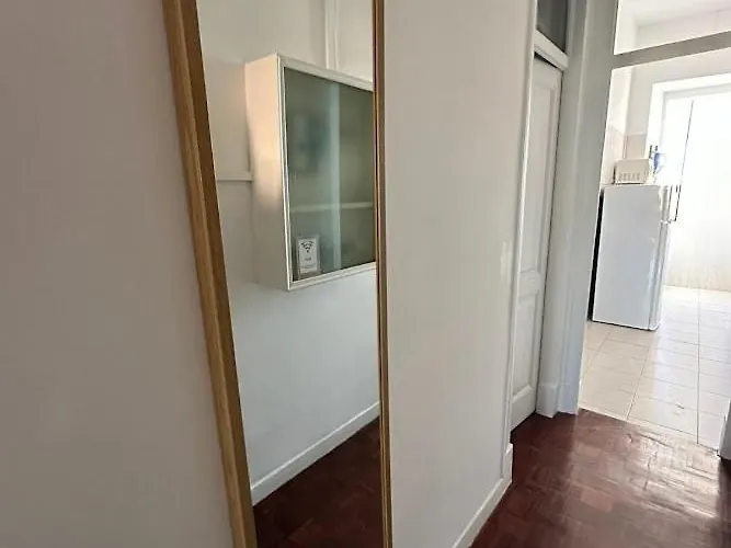 Bright And Comfortable Apartament Lizbona